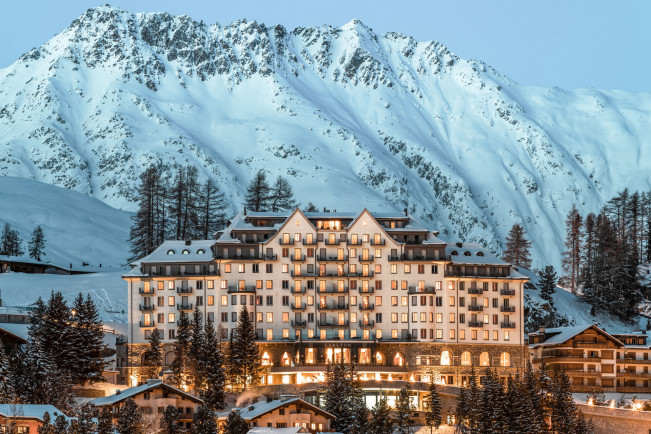 Фото №2 - Ледяной дворец из сказки: роскошный отель Carlton St. Moritz — идеальная локация для зимнего путешествия