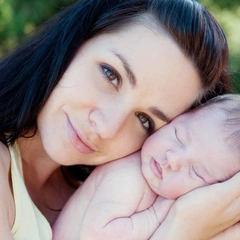 «После кесарева сечения другие мамы затравили меня за легкие роды»