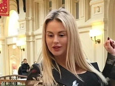 «Ношу специальные рукава и повязку на подбородке»: Семенович о реабилитации после очередной пластики