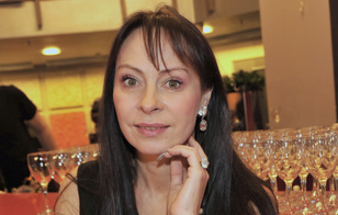 Марина Хлебникова пострадала при пожаре: певица находится на ИВЛ