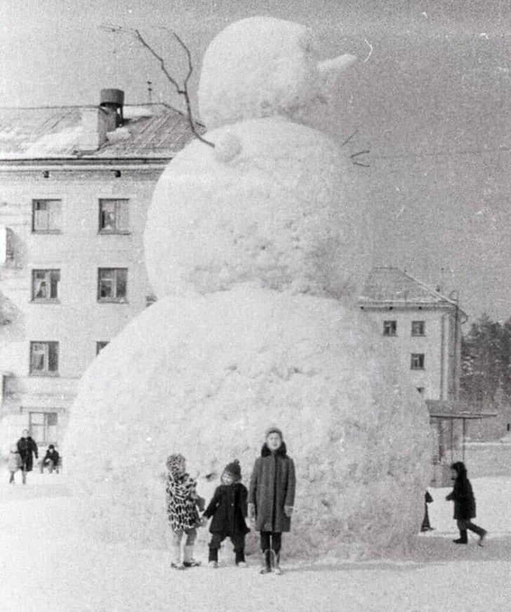 Самый большой снеговик в СССР