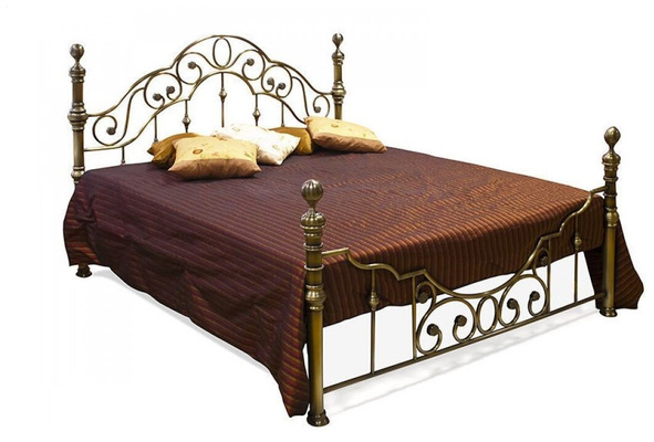 Двуспальная кровать оригинального дизайна