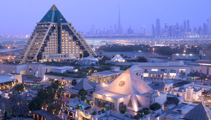 Отель Raffles Dubai — египетская пирамида, в которой можно пожить