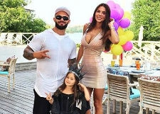 Джиган закатил шумную вечеринку на 4-летие дочери