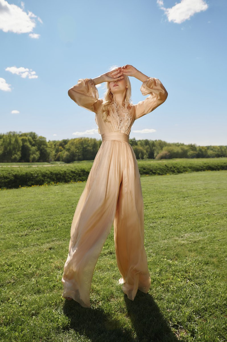 Легкость бытия в коллекциях Yanina Demi Couture и Yanina Basic весна-лето 2022