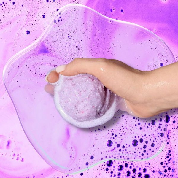 Тест: Сходи в душ, и мы посоветуем тебе лучшую бомбочку для ванны 🛀
