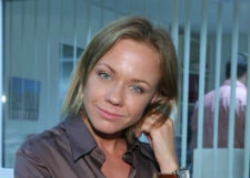 Лена Перова не сядет за руль авто 1,5 года