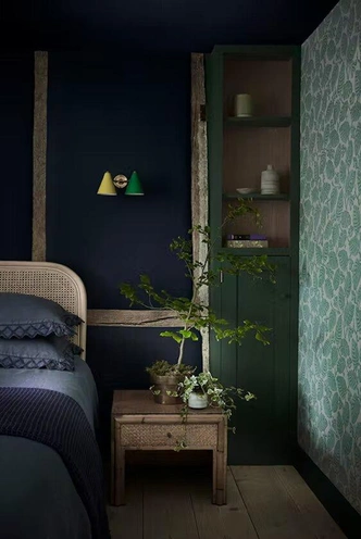 Оттенок Dock Blue LG252, Little Greene. | Источник: Manders.ru