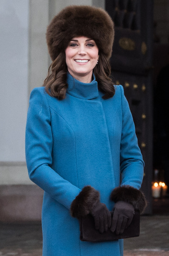 Все цвета радуги: почему герцогиня Кейт так любит яркие пальто