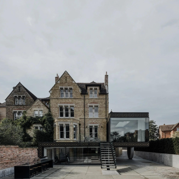 Дом в Оксфорде, где соединили неоготику и модернизм — и вот что получилось!