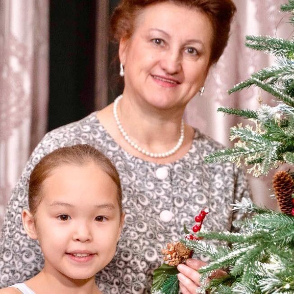 Как сейчас выглядит Карина Чикитова из Якутии, выживавшая в тайге 12 дней