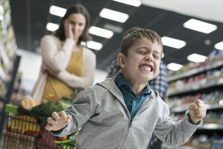 ребенок истерика в магазине