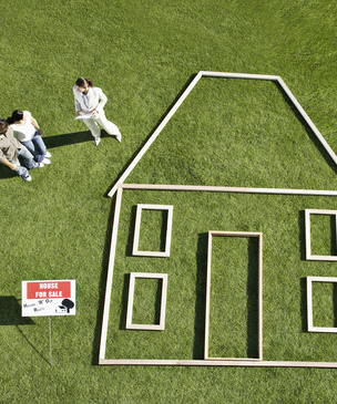 Как купить недвижимость за рубежом на бумаге и даже получать с нее доход