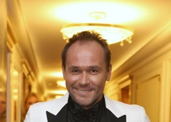 Максим Аверин отказался извиняться за дебош на борту самолета