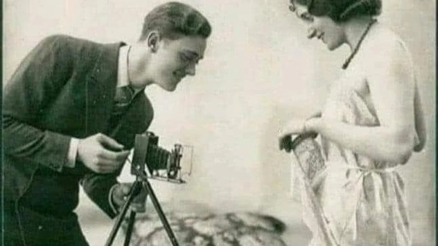 История одной фотографии: первый эротический фотограф Жак Бидерер за работой