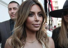 Ким Кардашьян показала забавные детские фото