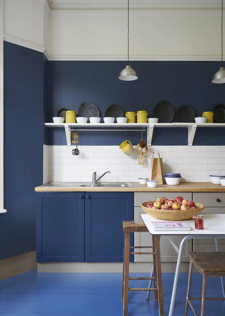 Оттенок Stiffkey Blue №281, Farrow & Ball. | Источник: james merrell