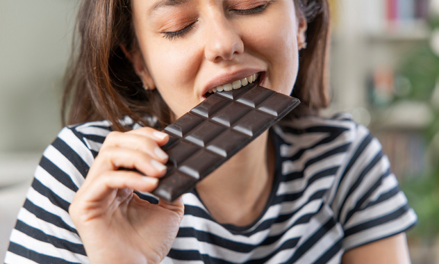Что произойдет с организмом, если есть шоколад каждый день: объясняет гематолог
