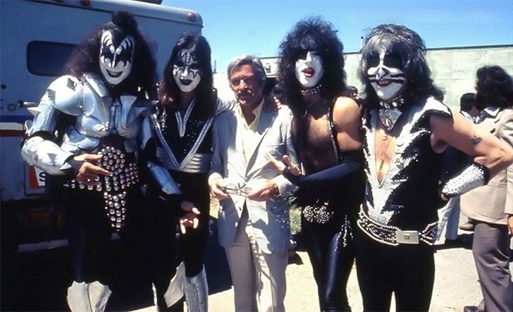 Стэн Ли с земляками из группы Kiss