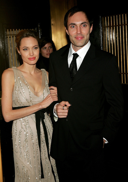 Анджелина Джоли отреклась от брата, которого называла своей душой — и вот почему
