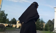 Шла к черным одеждам полжизни: как сегодня выглядит актриса Васильева, ставшая матушкой Василисой