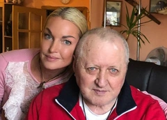 Анастасия Волочкова выгнала из квартиры гражданскую жену отца