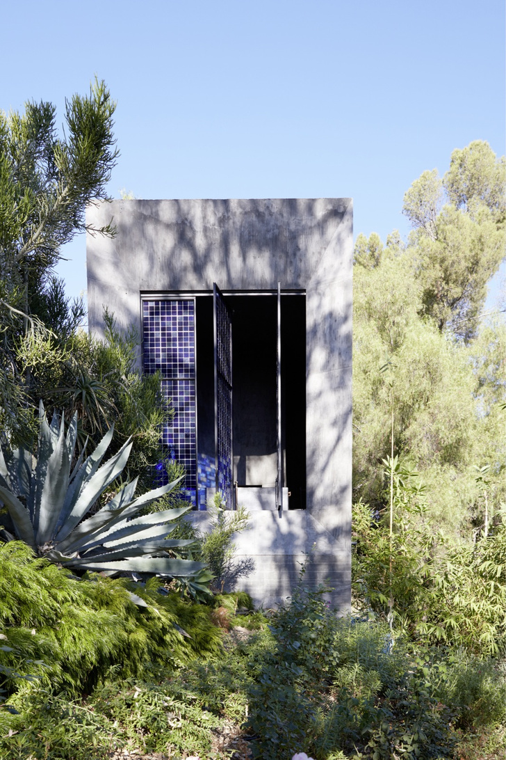 Яркий дом и экоферма в Лос-Анджелесе по проекту Studio KO