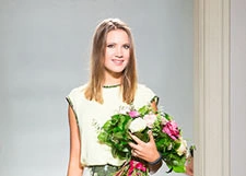 Кира Пластинина пригласила звезд на модное шоу