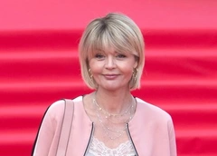«Дико больно»: Юлия Меньшова рассказала, как ухаживает за кожей