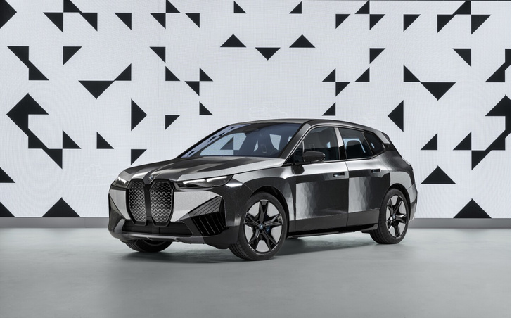 Компания BMW показала автомобиль-хамелеон