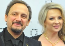 Дочери Стаса Михайлова трогательно поздравили маму с днем рождения