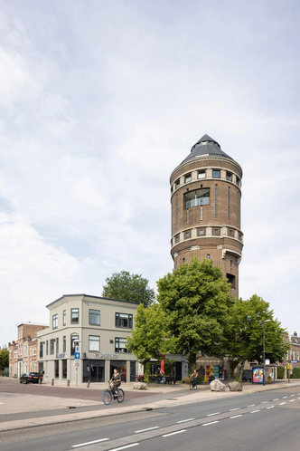 Жить в водонапорной башне: необычные апартаменты в Утрехте