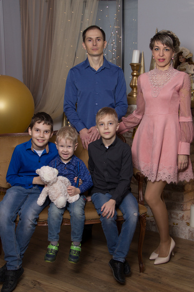 Конкурс красоты и интеллекта «Наша красивая мама-2018»