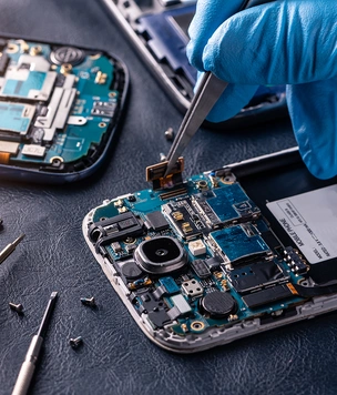 Как дешево и безопасно чинить iPhone: рассказывает Роскачество