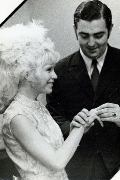 Михаил и Маргарита расписались 2 января 1971 года