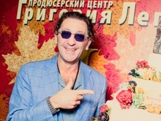 Григорий Лепс закрыл караоке-бар