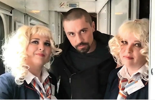 Ролик «Трио «Бзысходность» с Биланом и блондинками из Шимановска Амурской области посмотрели почти 400 тысяч человек