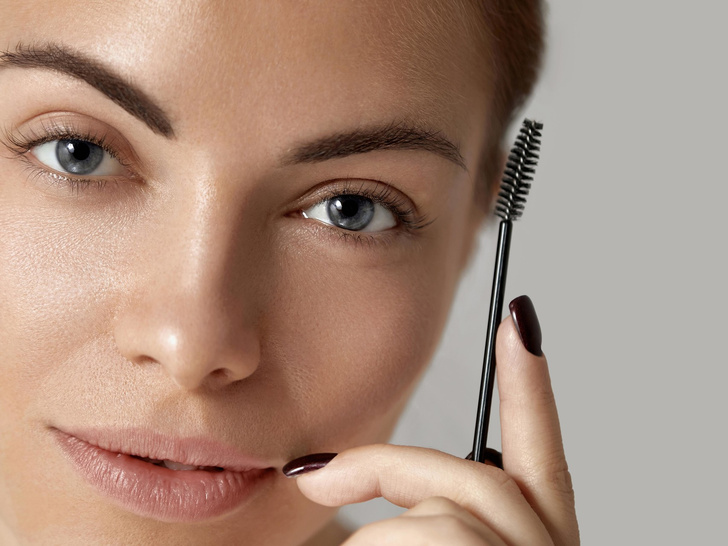 Сотрут морщины: 4 секрета макияжа наших мам, чтобы легко скрыть возраст — попробуйте их тоже