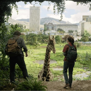 «Одни из нас»: Белла Рамзи объяснила странное появление жирафа в 9 эпизоде сериала