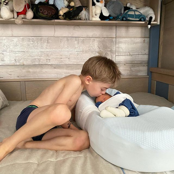 После крестин можно: Наталья Подольская поделилась милым фото младшего сына