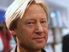 Страдавший алкоголизмом Дмитрий Харатьян едва не погиб