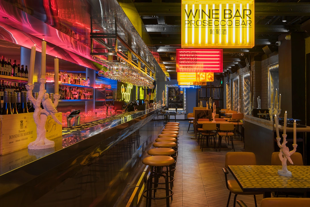 Бар «Проходное место» в Москве | Источник: Ольга Мелекесцева