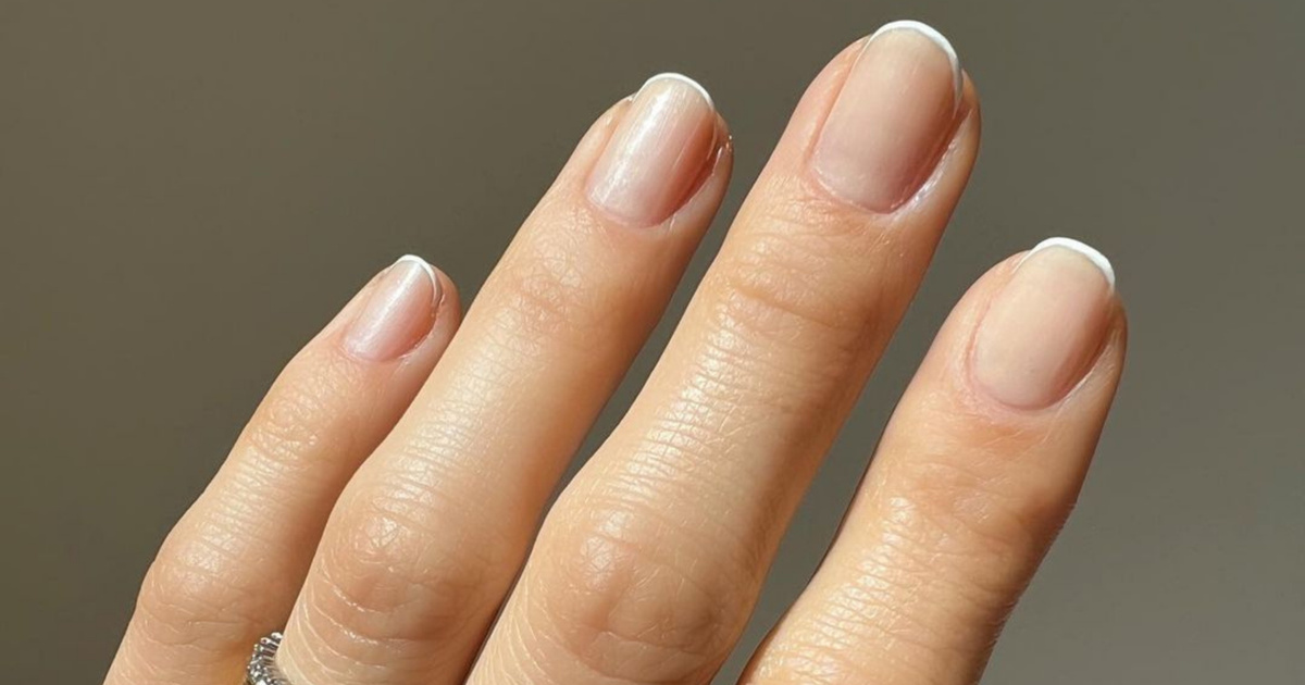 Как ускорить рост ногтей и сделать руки мягкими