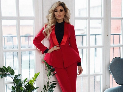 Новая коллекция BELLA POTEMKINA: рукава сложного кроя и платья 80-х