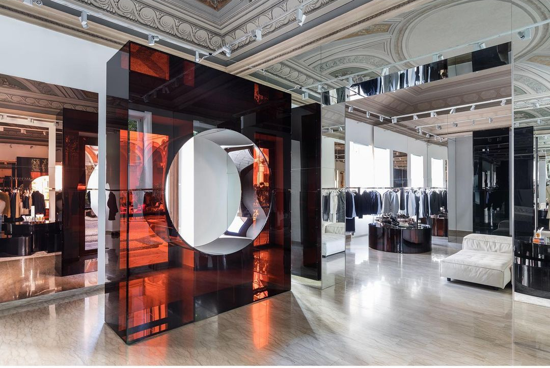 Бутик Salle Privée в Милане по дизайну Сабин Марселис | Источник: sabine_marcelis