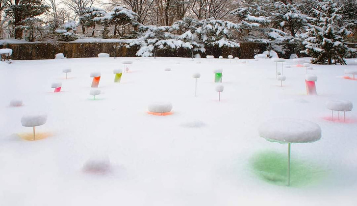 В Японии появилась снежная инсталляция художника Тосихико Сибуи