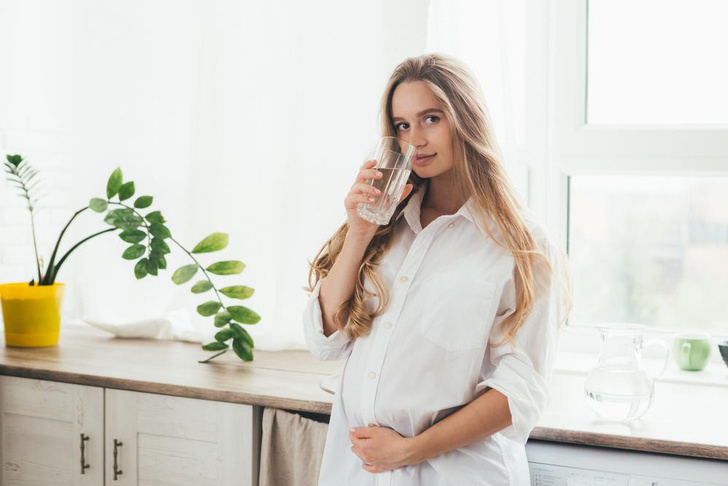 Почему беременным не стоит пить из пластиковых бутылок