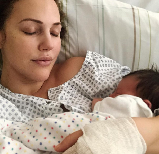 37-летняя Мерьем Узерли родила вторую дочь