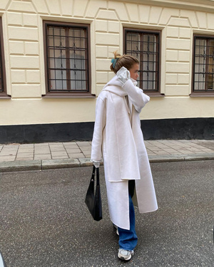 Фото №1 - Как носить белые вещи зимой? Показывает шведка Матильда Джерф