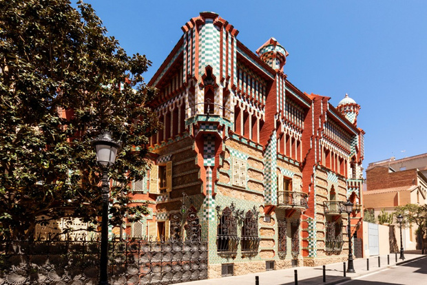 Фото №1 - Casa Vicens Антонио Гауди в Барселоне сдается через Airbnb